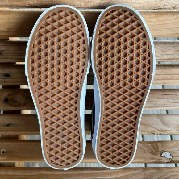 Vans Ward Lo Suede Sneaker – Women’s Size 7.5 - Picture 8 of 9